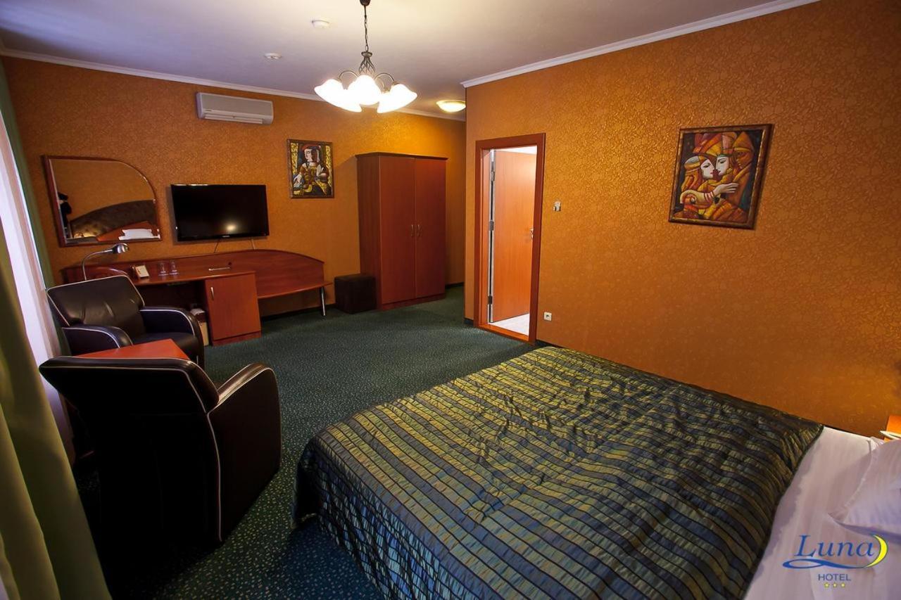 Luna Hotel คีชีเนา ภายนอก รูปภาพ