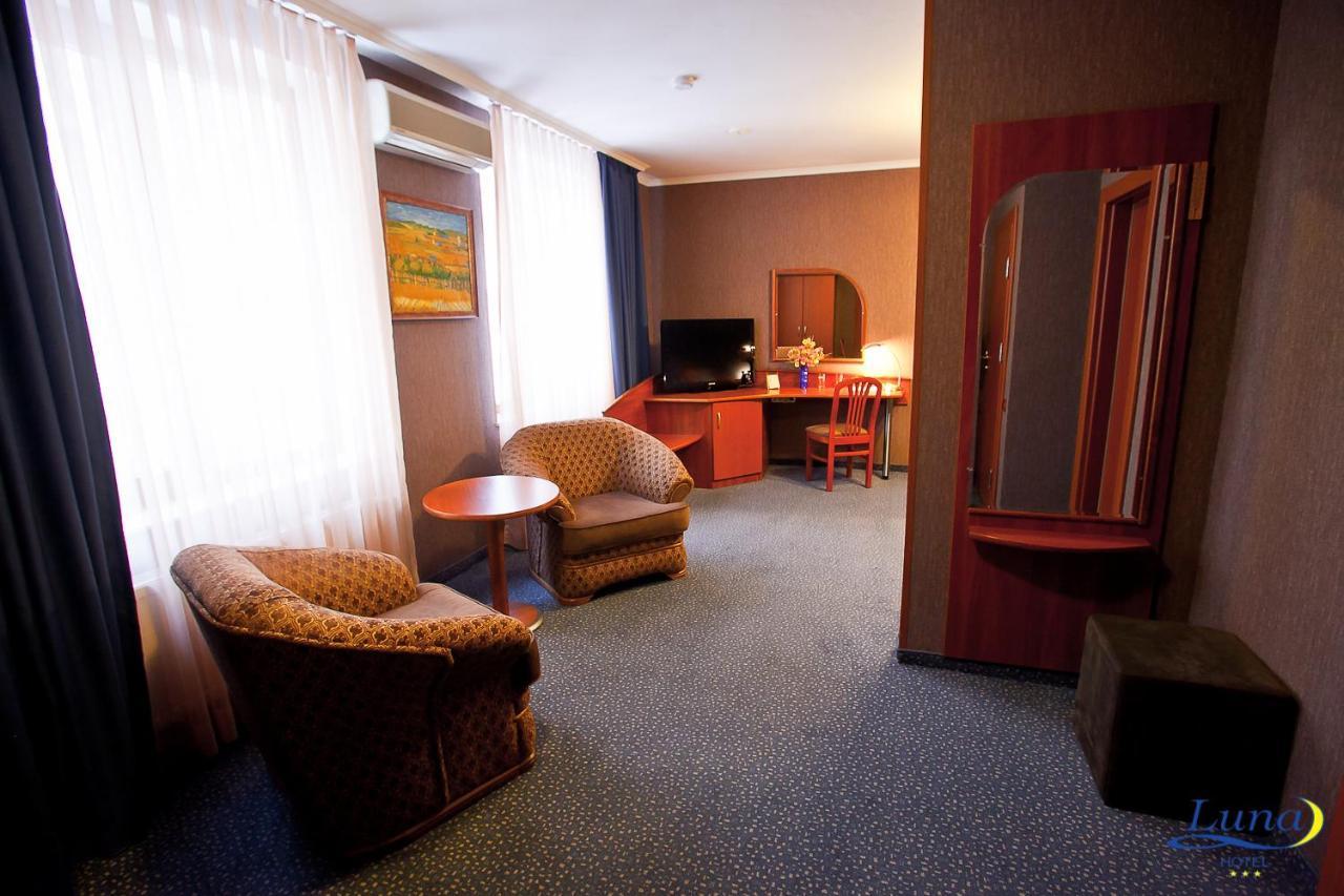 Luna Hotel คีชีเนา ภายนอก รูปภาพ